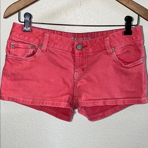 American Eagle faded red shorts size 8